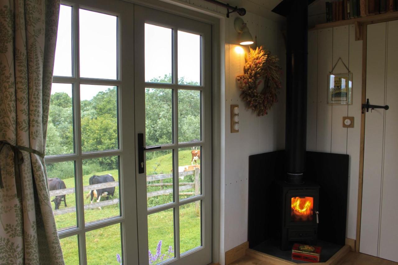 The Parlour, For Alton Towers & The Peak District Villa Uttoxeter Buitenkant foto